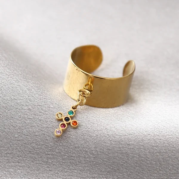 Bague Breloque Dorée avec Croix Multicolore
