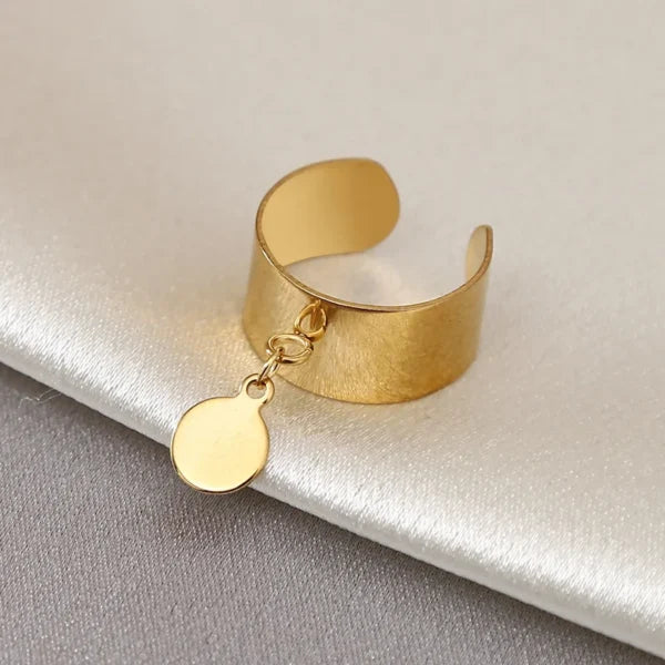 Bague Breloque Médaille Dorée