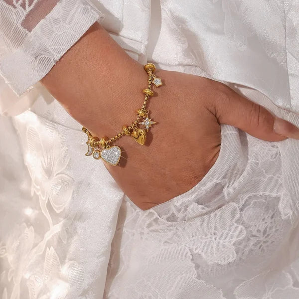 Bracelet à Breloques doré Coeurs Brillants