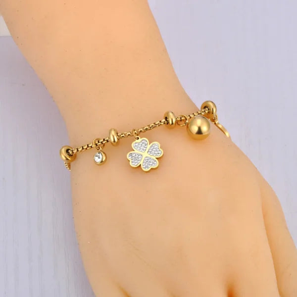 Bracelet Breloques doré avec Trèfle à 4 Feuilles