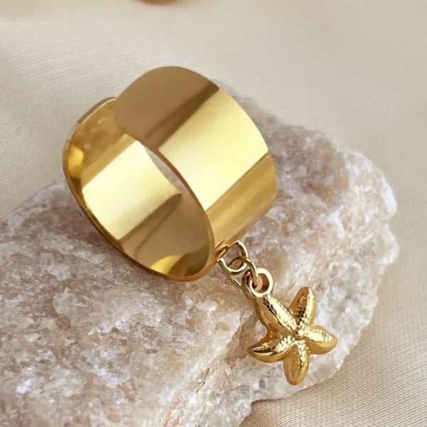 Bague Breloque Dorée avec Étoile de Mer