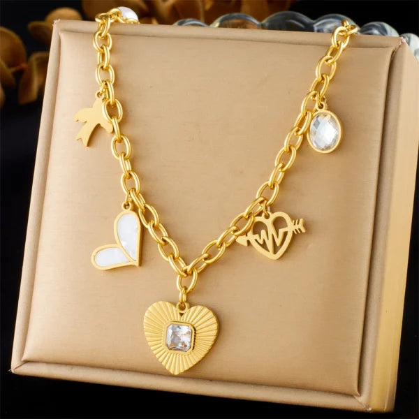 Collier à Breloques Cœur et Cristal Doré