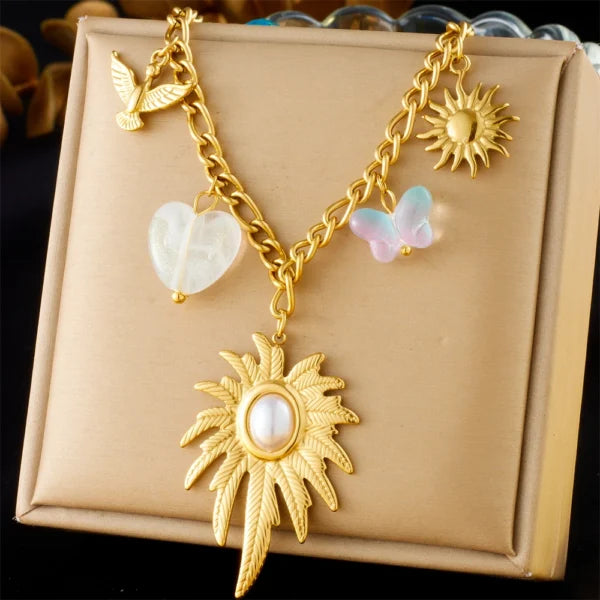 Collier Breloque Feuille Dorée et Perle
