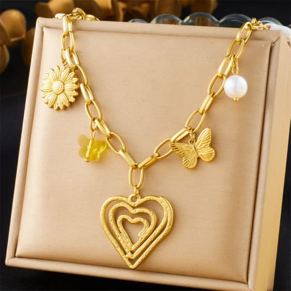 Collier à Breloques Cœur et Papillon