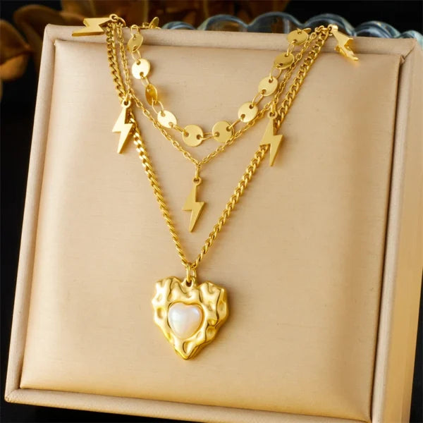 Collier Breloque Doré avec Cœur et Éclairs