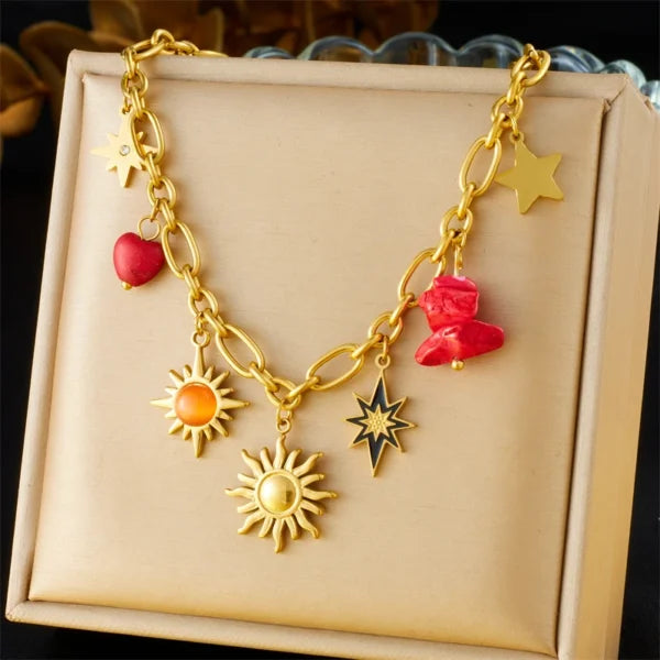 Collier à breloque aux Motifs Solaires