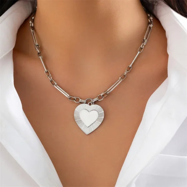 Collier Breloque Coeur d'Argent Étincelant